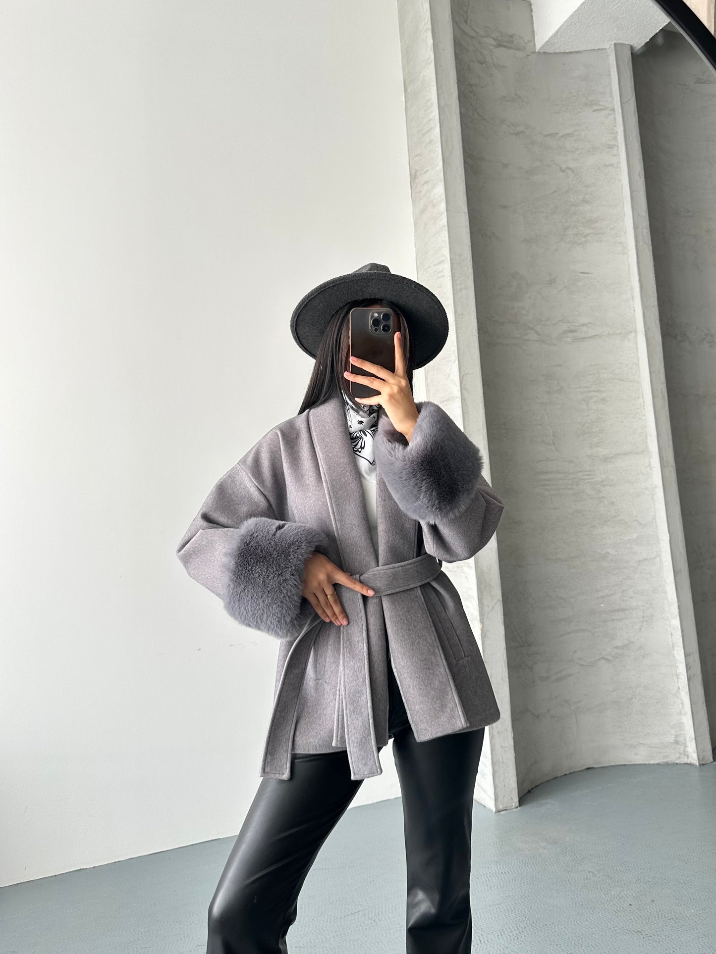 Nicole Kaban Fok Kumaş Premıum Kalite( Ön sipariş Gönderim 10 Aralık)