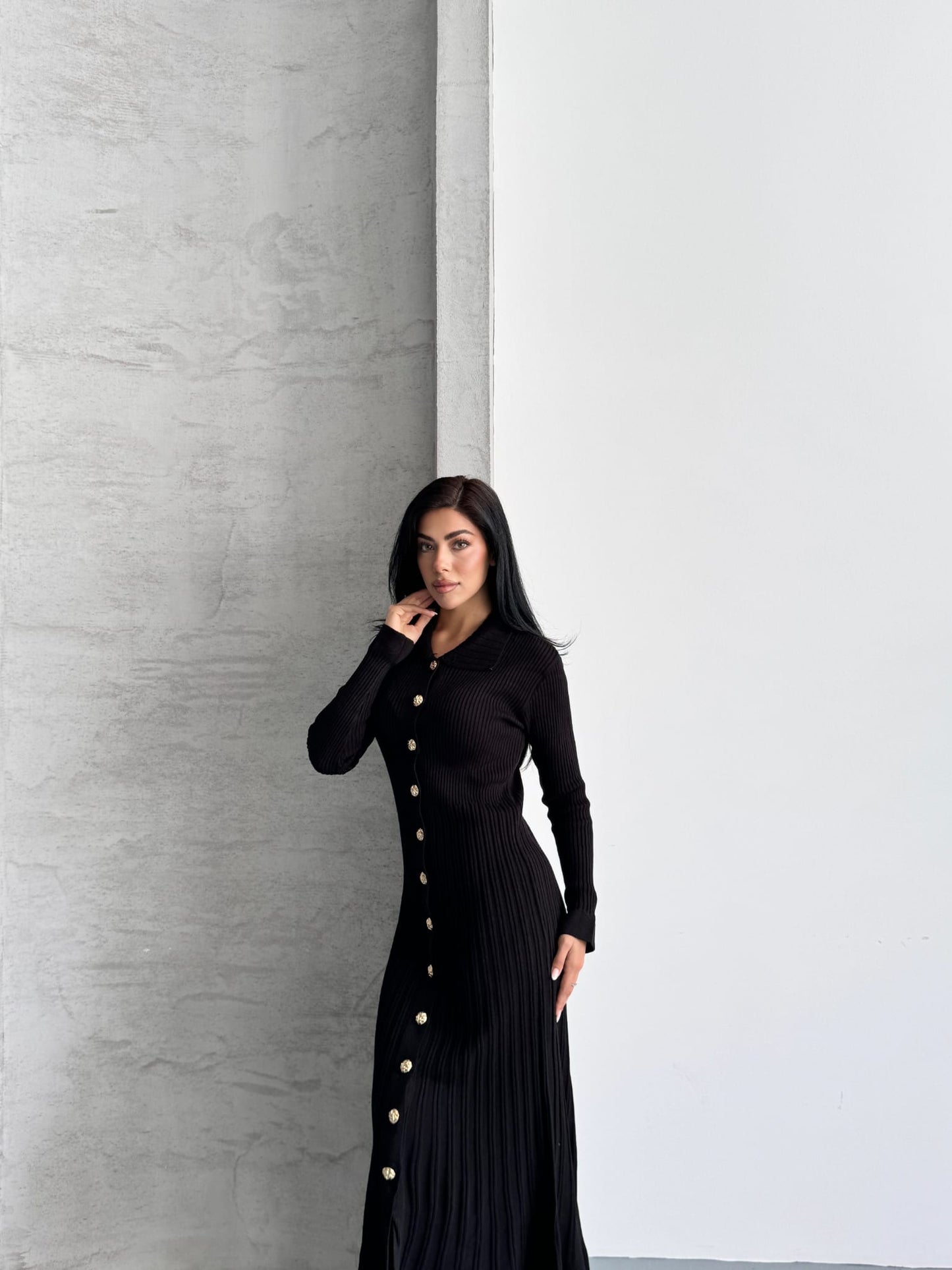 Kelly Triko Sık Dokuma Altın Düğme Elbise Siyah