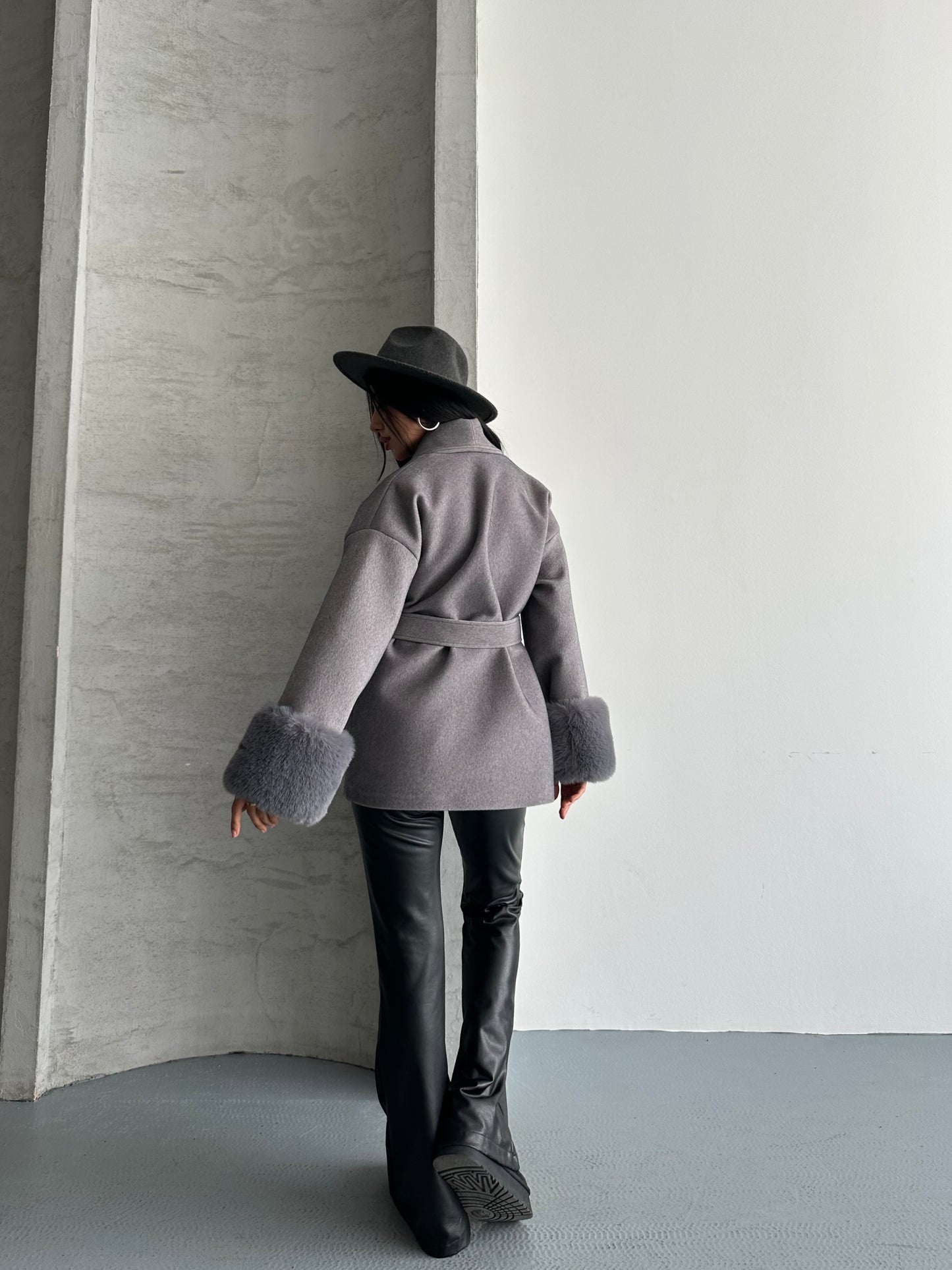 Nicole Kaban Fok Kumaş Premıum Kalite( Ön sipariş Gönderim 10 Aralık)