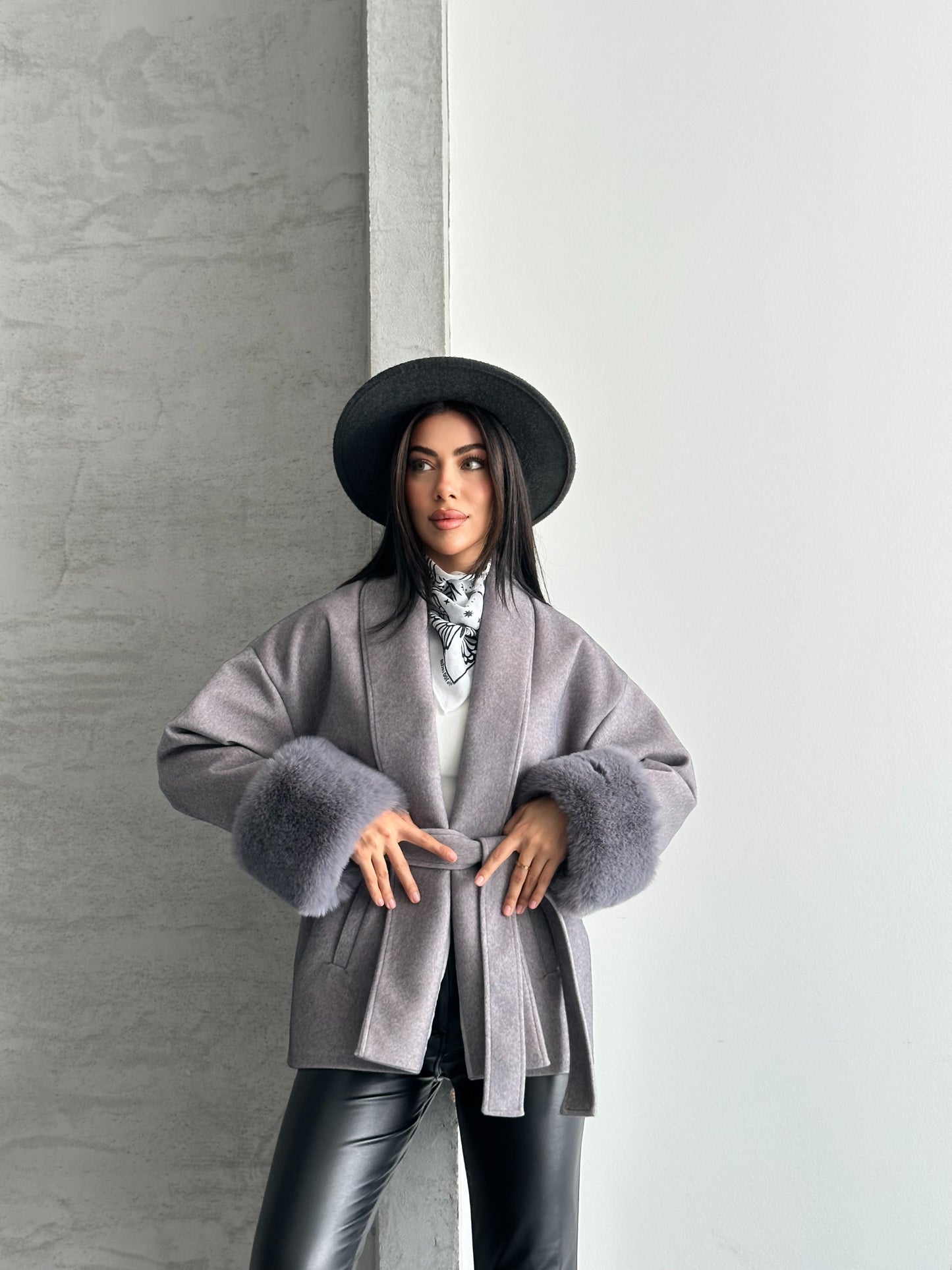 Nicole Kaban Fok Kumaş Premıum Kalite( Ön sipariş Gönderim 10 Aralık)